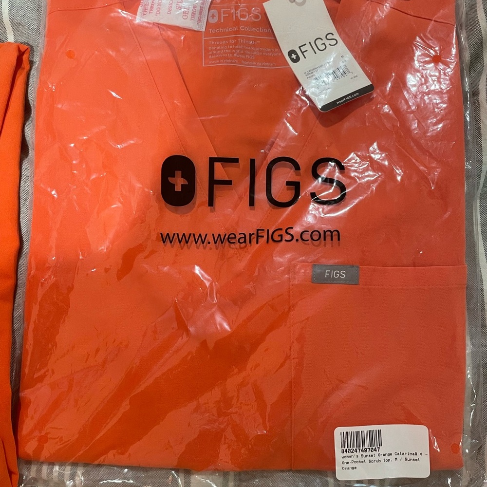 Figs scrubs Sunset Orange 🍊 NWT Catarina Med Zamora joggers worn once Med